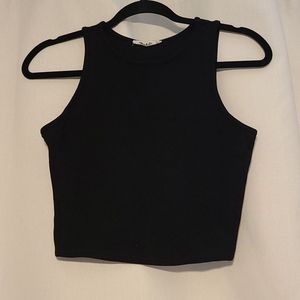 Black crop top🖤